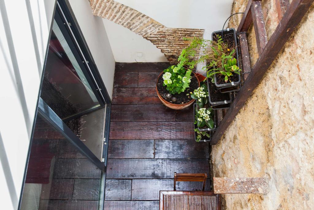 The Old Stables Chiado Apartments Lisbon Exterior photo